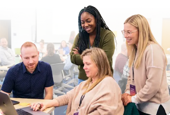 Faria support team collaborating